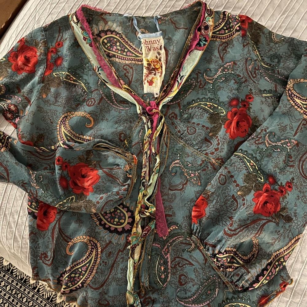 Johnny Was Floral Rose small top vguc